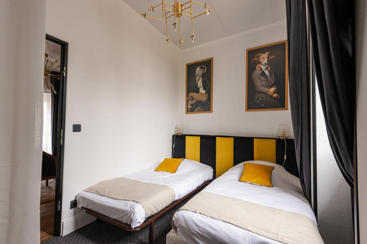Chateau Des Ayes - Chambres & Suites Saint-Etienne-de-Saint-Geoirs Екстер'єр фото
