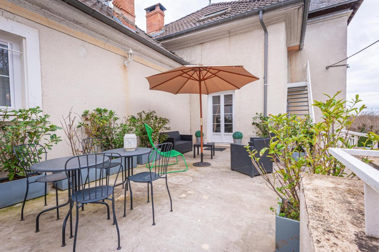 Chateau Des Ayes - Chambres & Suites Saint-Etienne-de-Saint-Geoirs Екстер'єр фото